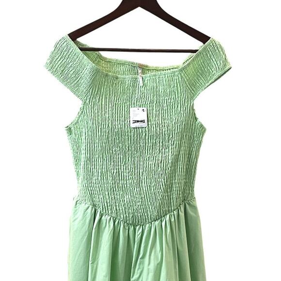 Free People Ceci Smocked Midi Mint Green Size Large NEW - Picture 5 of 9
